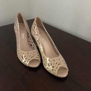 Aquatalia Nude Patent Peep Toe Pumps!